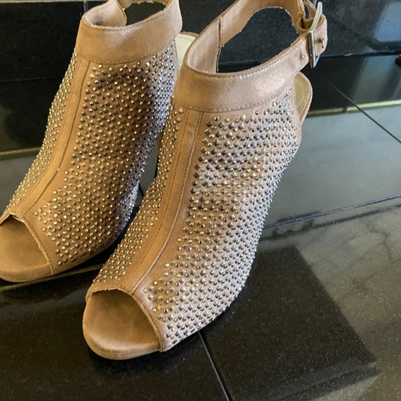 Jennifer Lopez Shoes - Jennifer Lopez Sasha Blush Heels with studs